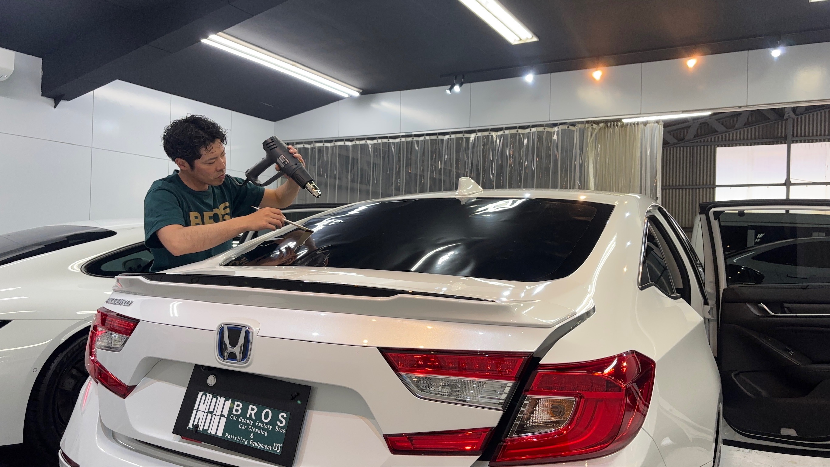 ホンダ・アコード：断熱カーフィルム施工：施工写真