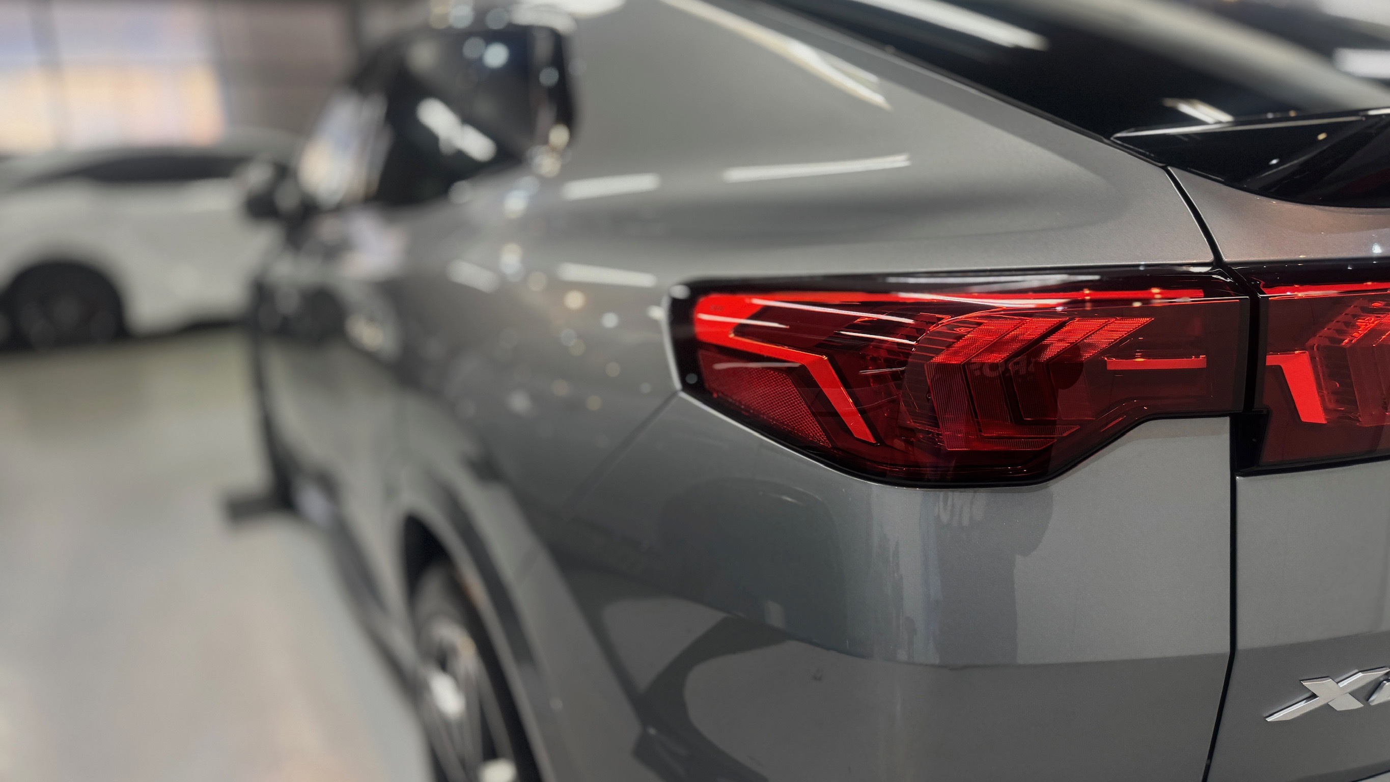 BMW・X2：ガードグレイズ施工：完成写真４