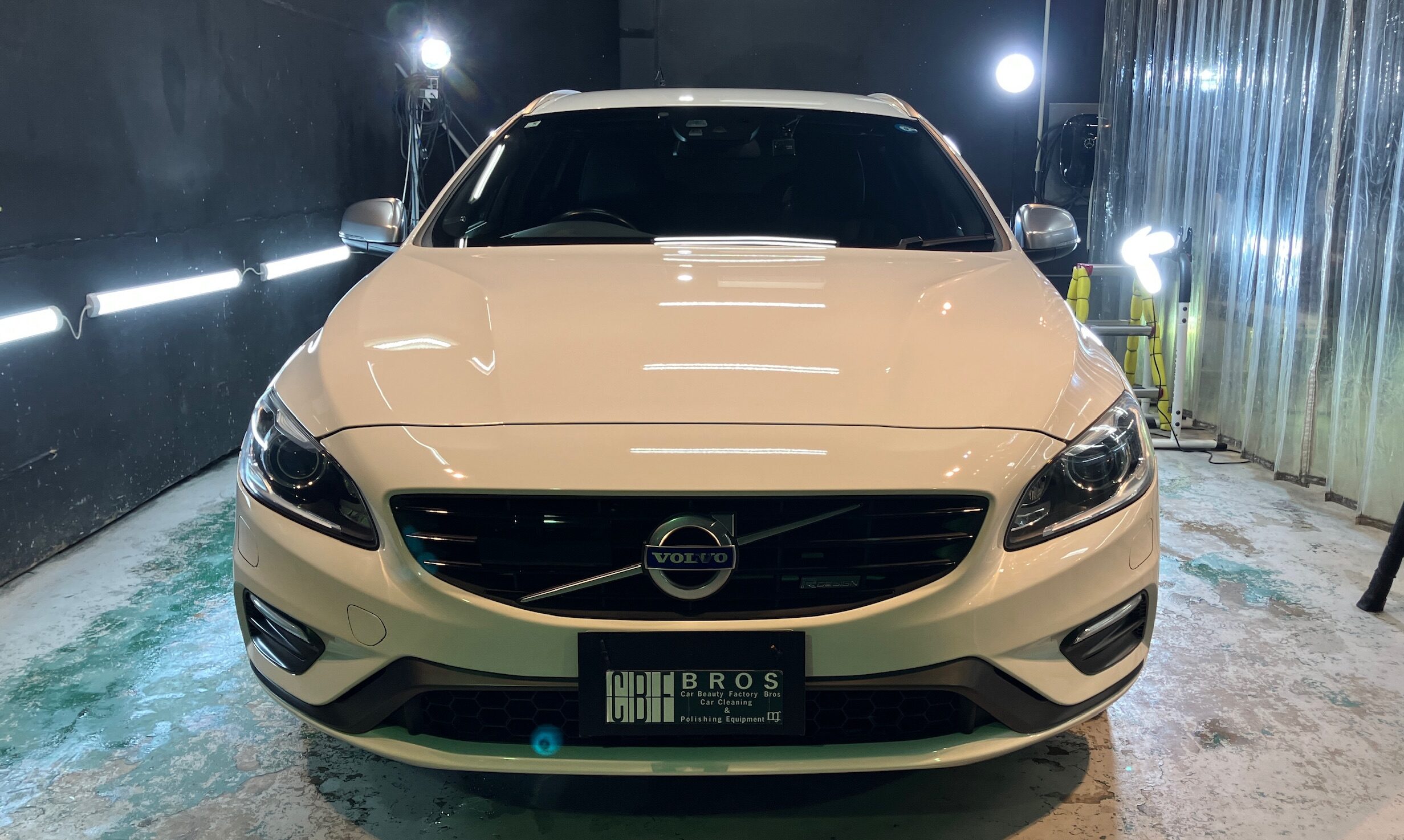 ボルボ・V60：ヘッドライトリファイン施工：完成写真４