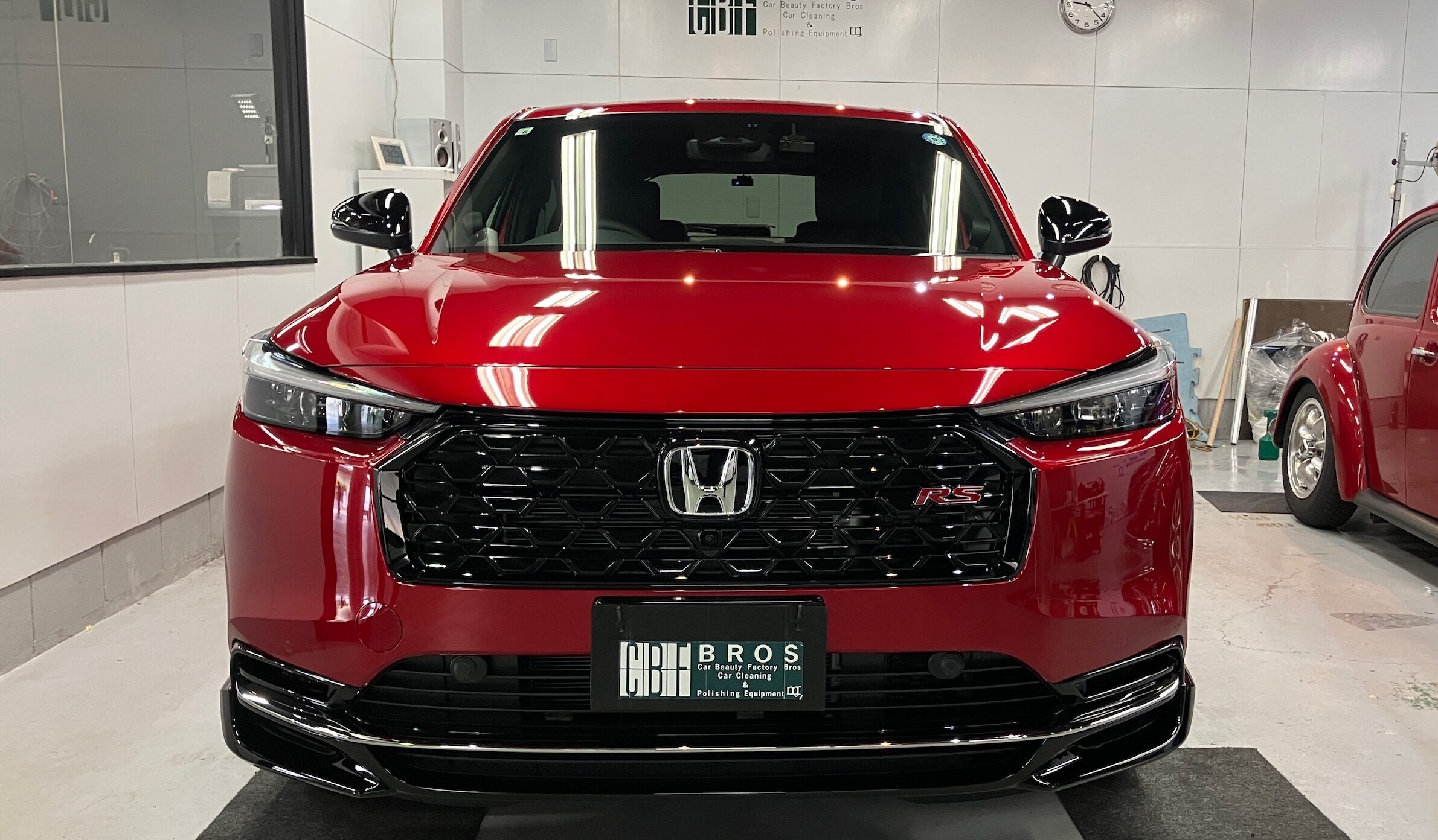 ホンダ・ヴェゼル：セラミックコーティング施工：完成写真１