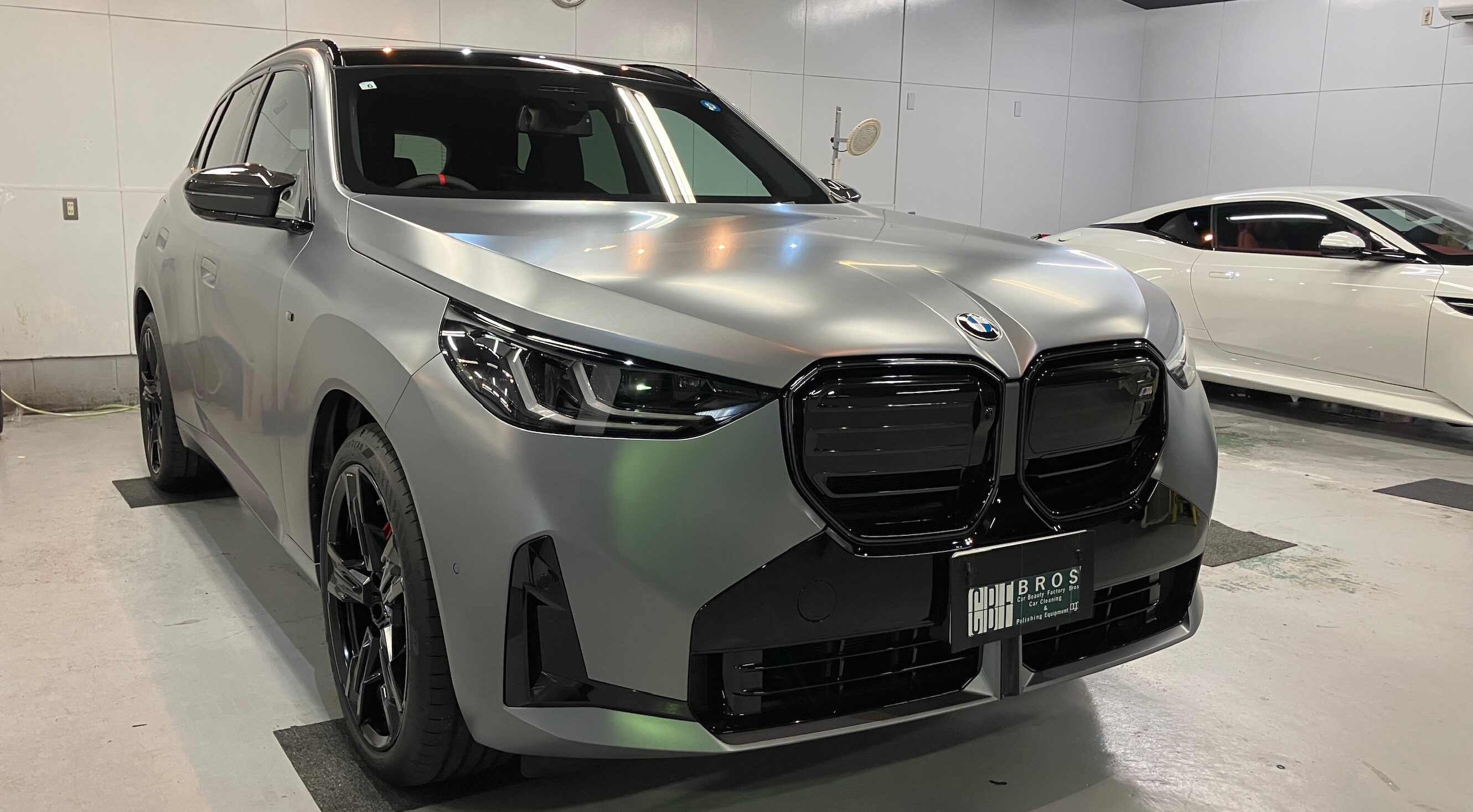 BMW・X3：セラミックコーティング施工：完成写真３