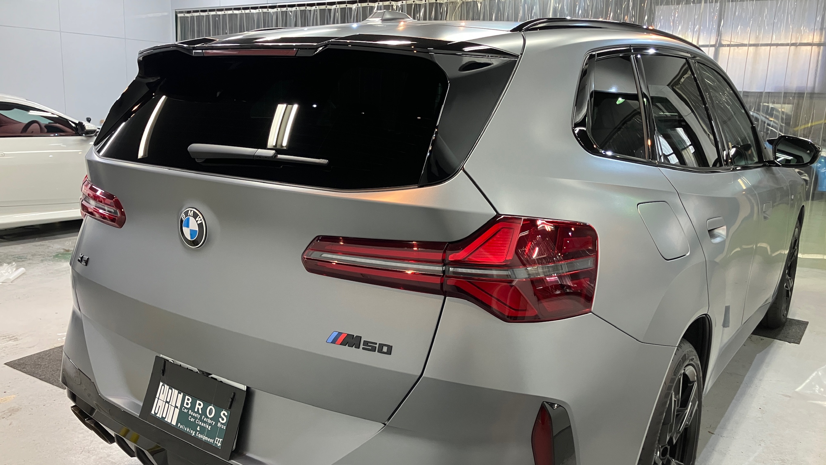 BMW・X3：セラミックコーティング施工：完成写真５