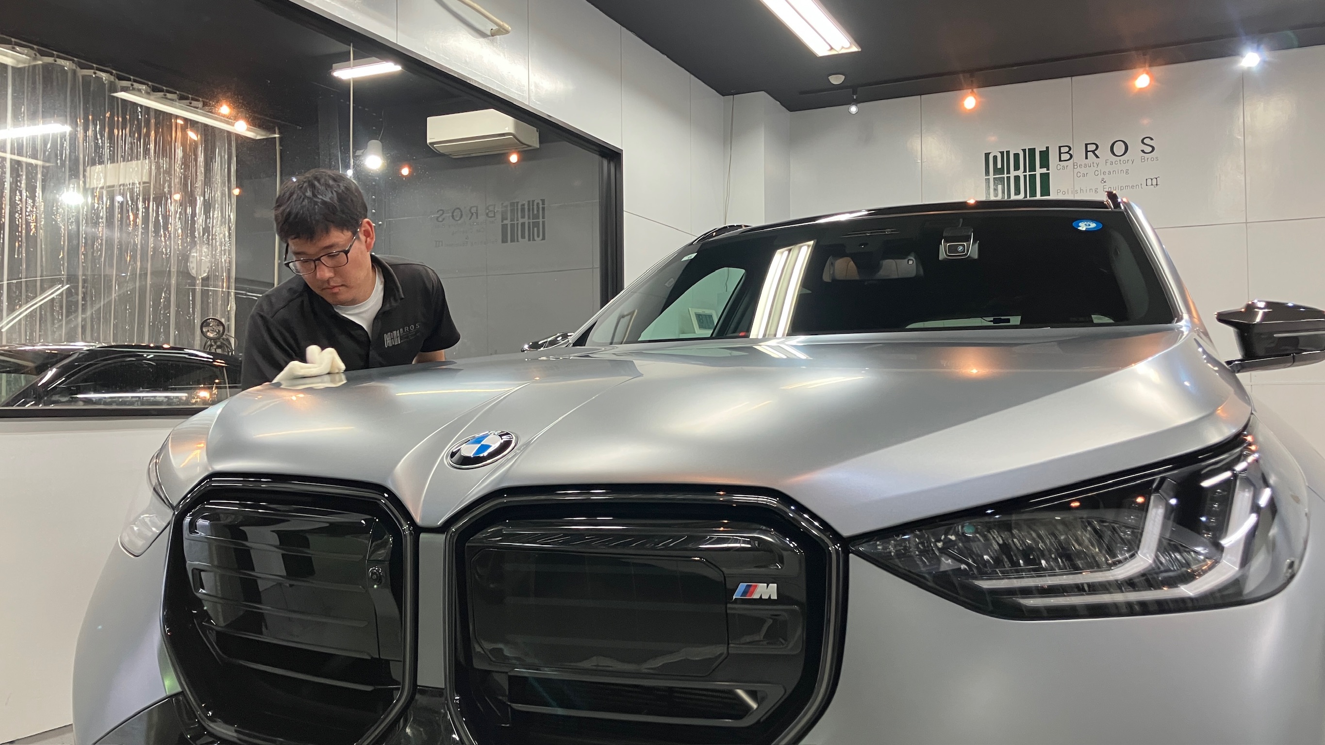 BMW・X3：セラミックコーティング施工：施工写真３