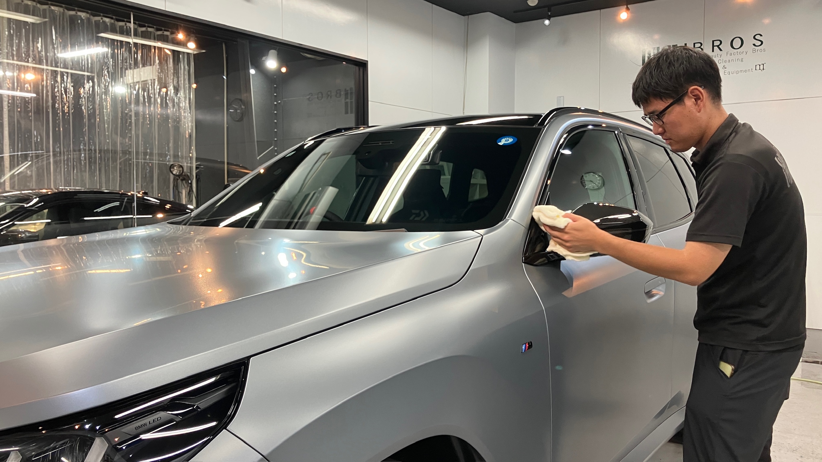 BMW・X3：セラミックコーティング施工：施工写真２
