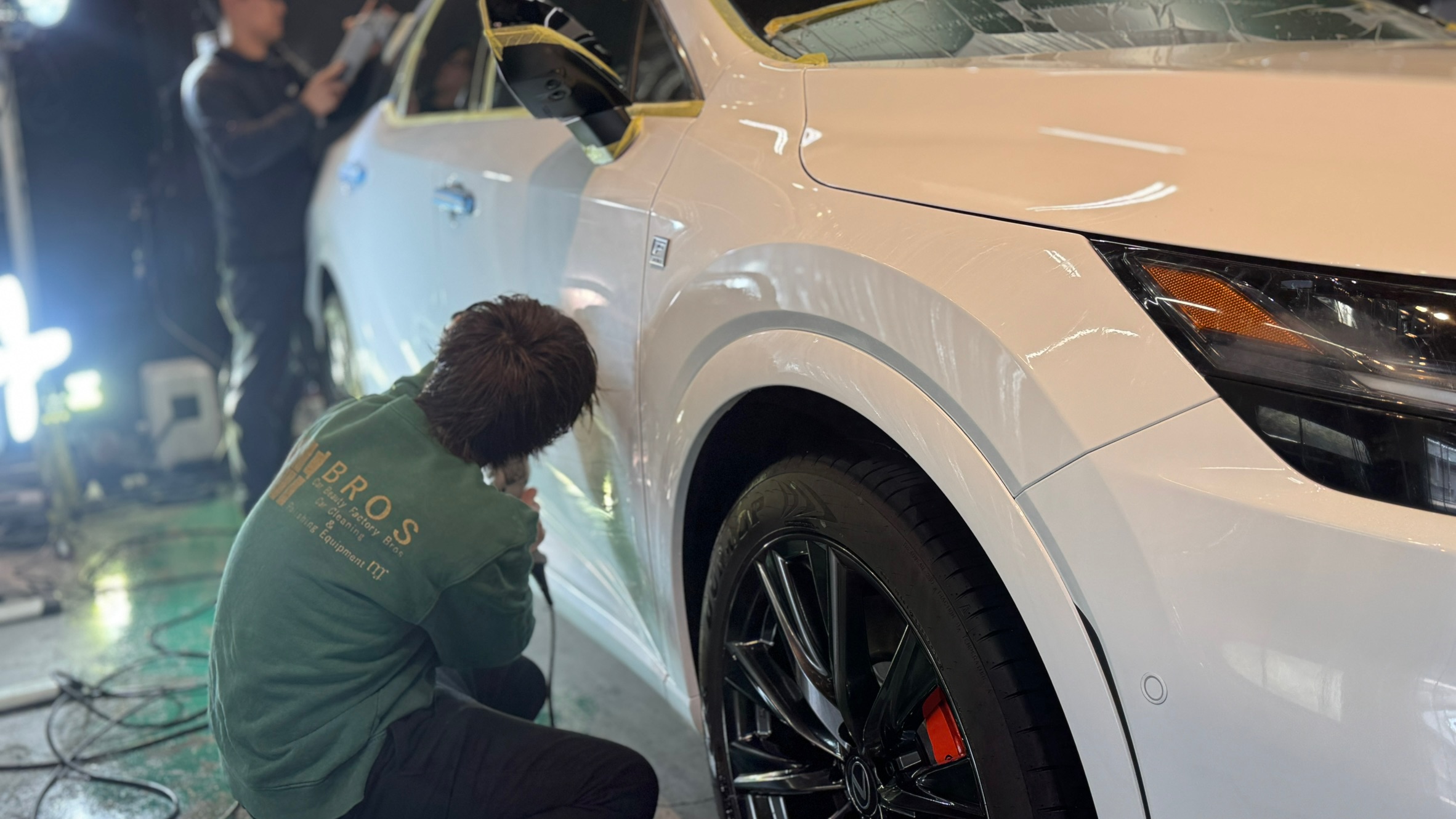 レクサス・RX：FORCE75X施工：施工写真：研磨の様子２