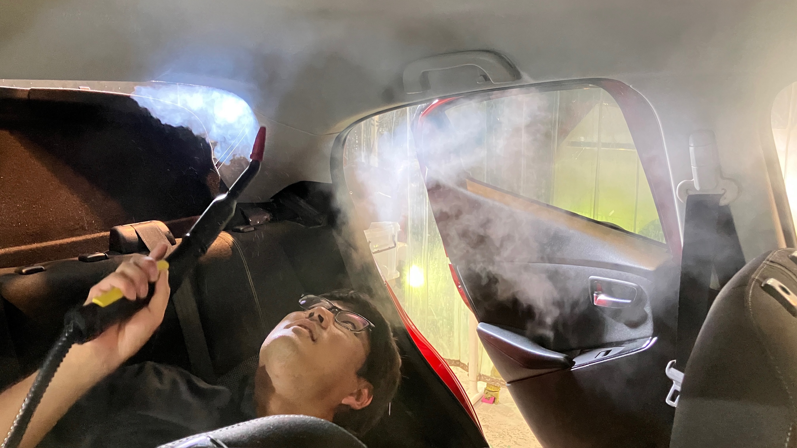 マツダ・デミオ：車内クリーニング：施工写真６